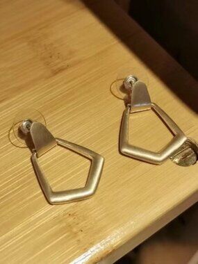 Kendra Scott Stud Earrings